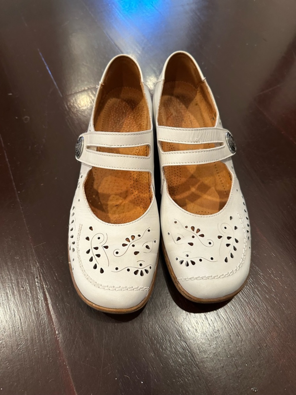 Ursula leather White Mary Jane Laser-Cut Leather Flats